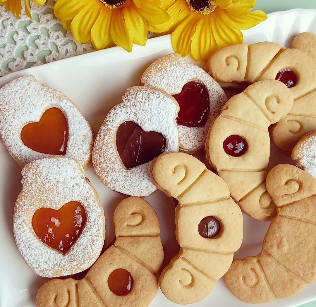 Collezione di stampi per biscotti farciti