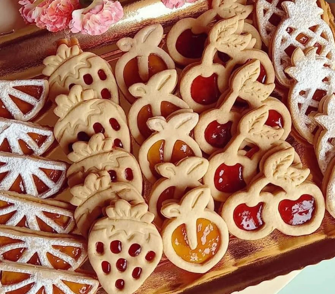 Set 6 Stampini Biscotti Colourworks - Formine Plastiche Con Bordi Dritti E Scanalati - Foto 11