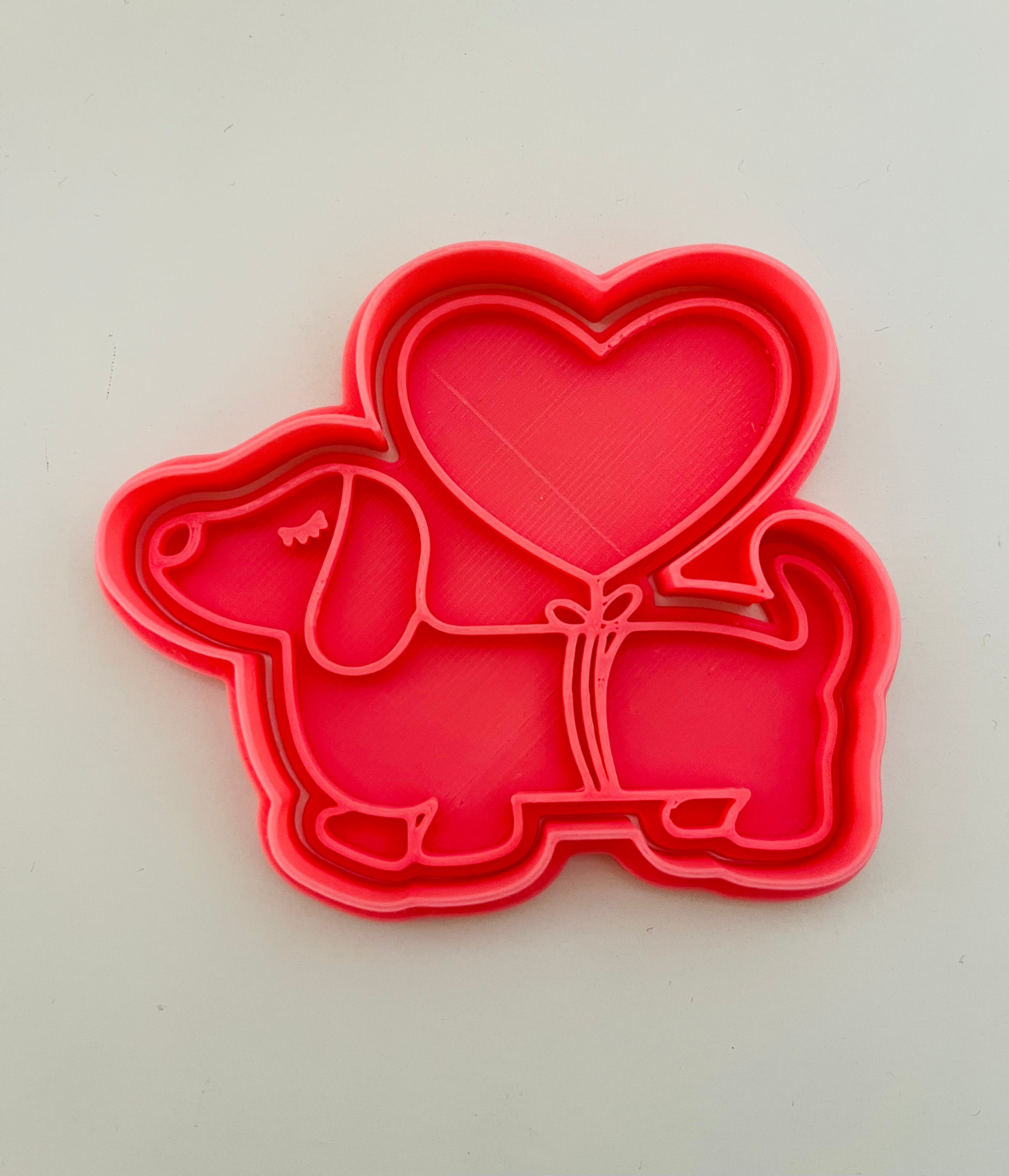 Stampo per biscotti a forma di Cane Bassotto con palloncino cuore
