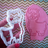 Stampo per biscotti a forma di Alpaca - Lama con occhiali a cuore