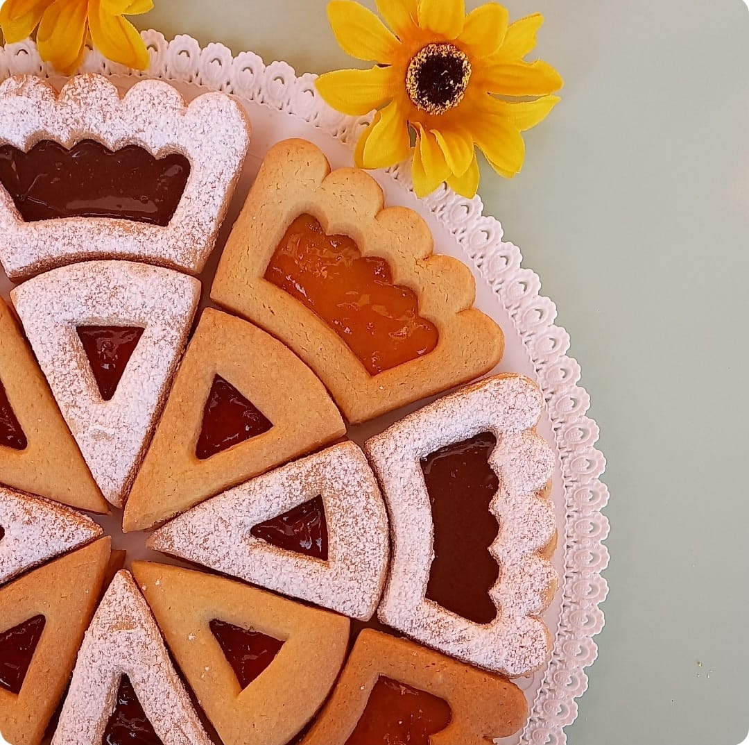 Stampo per biscotti a forma di Biscotorta Noemi farcita (4 pz)