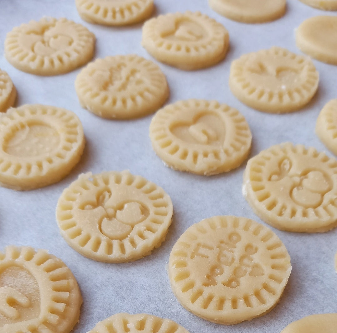 Stampo per biscotti a forma di Set Soldini ripieni  (8 pz)
