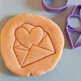 Stampo per biscotti a forma di Busta un cuore