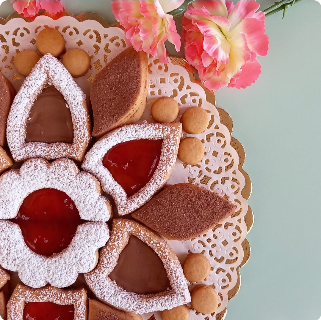 Stampo per biscotti a forma di Biscotorta Emma farcita (6 pz)