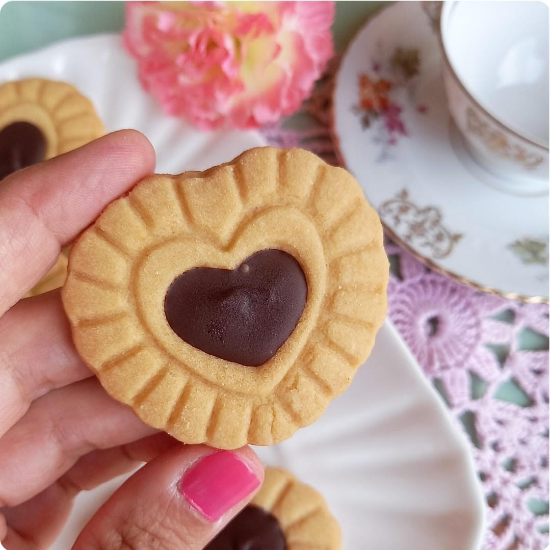 Stampo per biscotti a forma di Gioiello Cuore (2 pz)