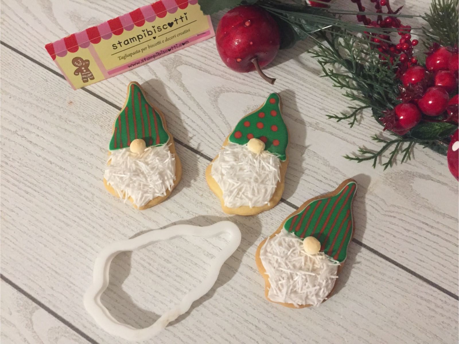 https://www.stampibiscotti.it/3158/babbo-natale-gnomo.jpg