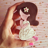 https://www.stampibiscotti.it/4352/bambina-comunione-in-ginocchio.jpg