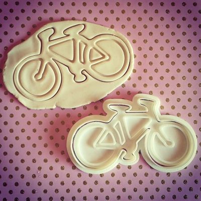 https://www.stampibiscotti.it/4378/bicicletta.jpg