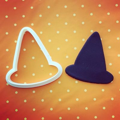https://www.stampibiscotti.it/3686/cappello-strega-semplice.jpg