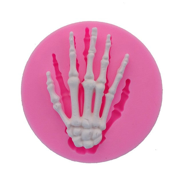 https://www.stampibiscotti.it/3770/mano-scheletro-3d-silicone.jpg