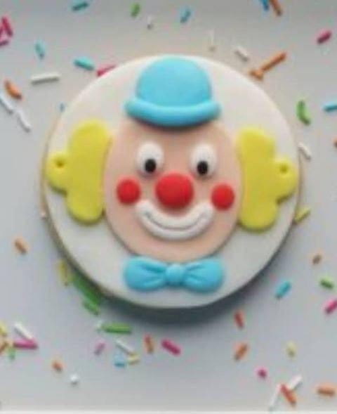 https://www.stampibiscotti.it/4659/pagliaccio-scomponibile.jpg