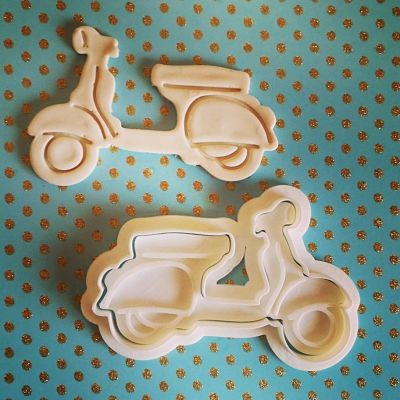 https://www.stampibiscotti.it/4377/profilo-vespa.jpg
