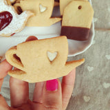 https://www.stampibiscotti.it/5225/set-tazza-da-te-cuore.jpg