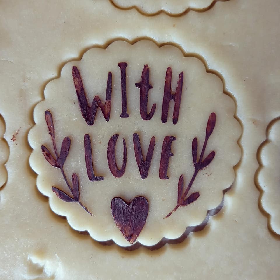 https://www.stampibiscotti.it/5334/stencil-biscotti-made-with-love.jpg