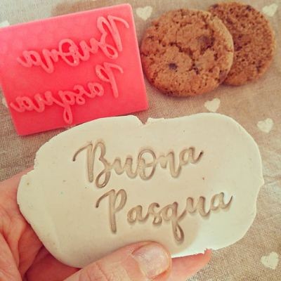 https://www.stampibiscotti.it/5068/timbro-buona-pasqua-1.jpg